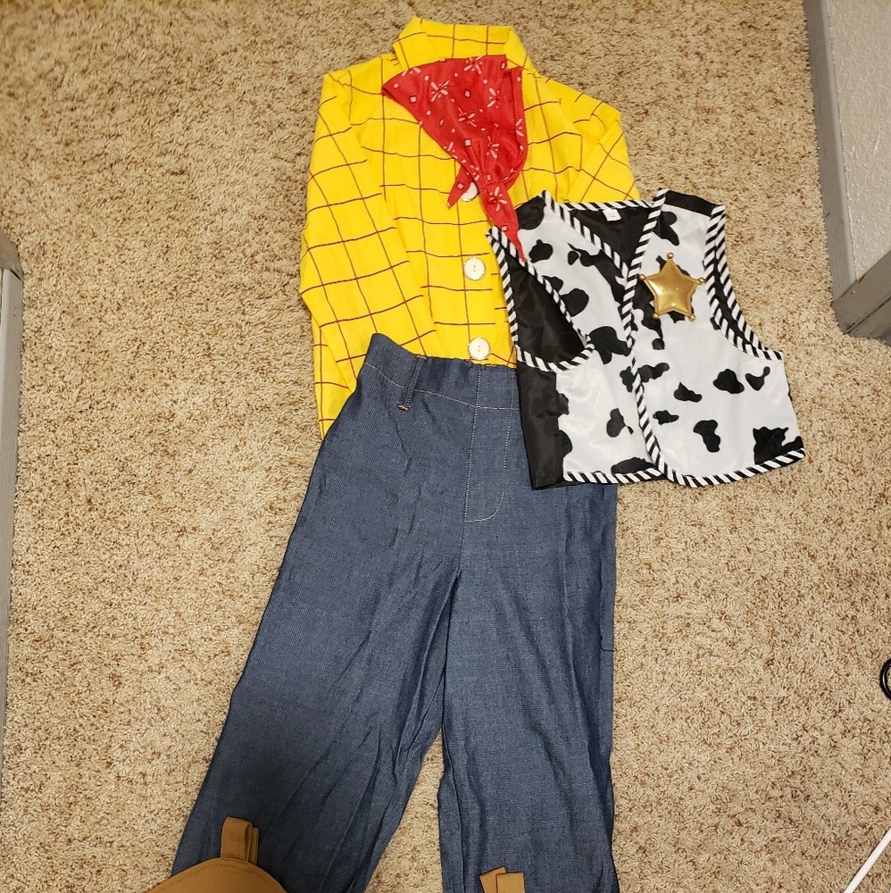 Woody costume - missing hat